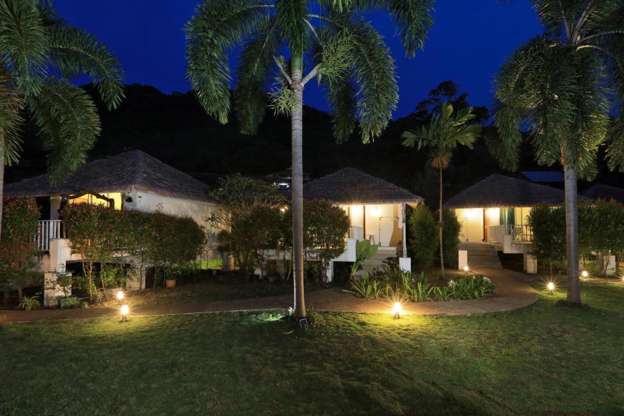 Daydream Villa Resort Пхукет Экстерьер фото